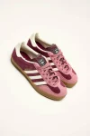 adidas-gazelle-indoor-voor-vro-WoHitxYU-0.webp