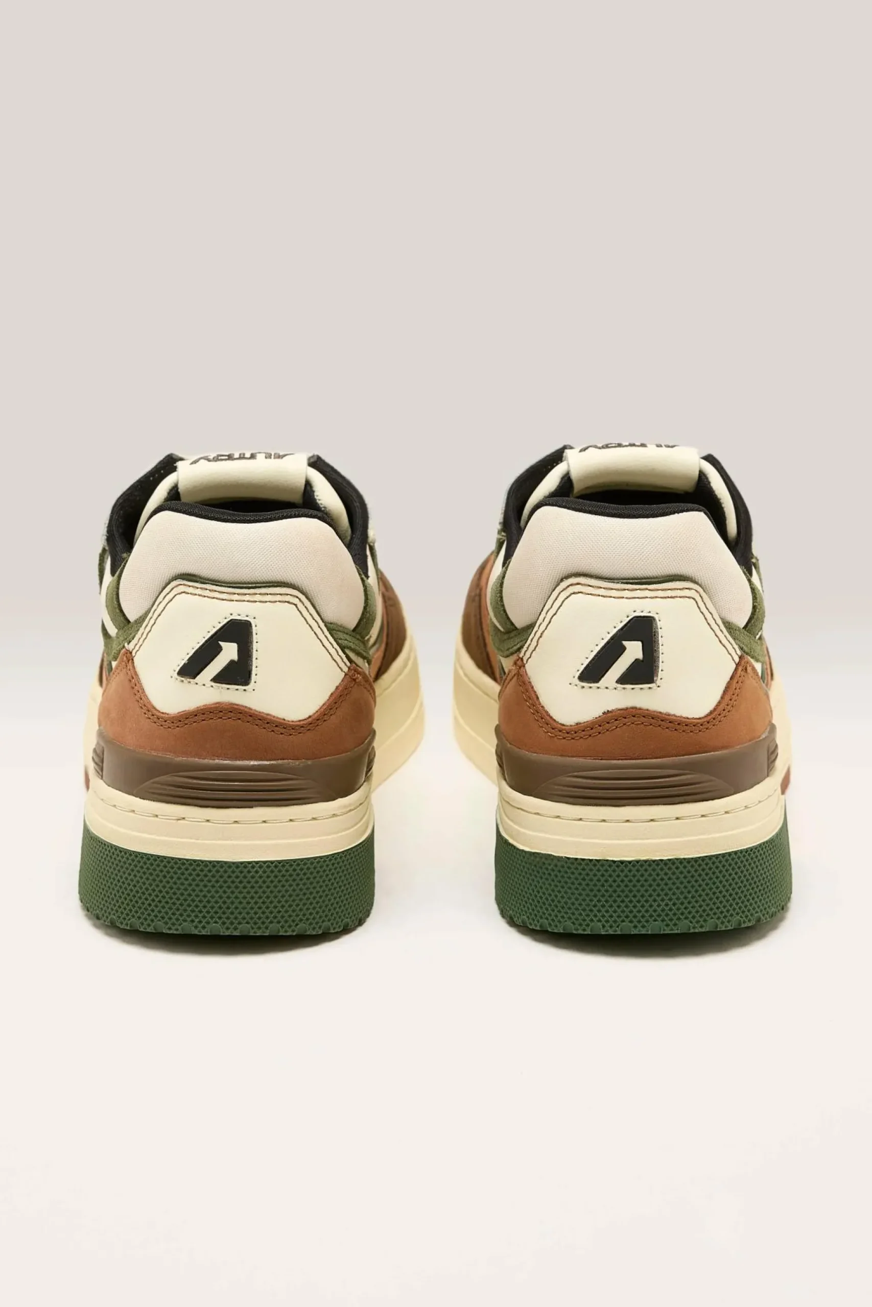 autry-clc-low-for-men-ZIFbDaiR-4.webp Outlet Autry Clc Low For Men