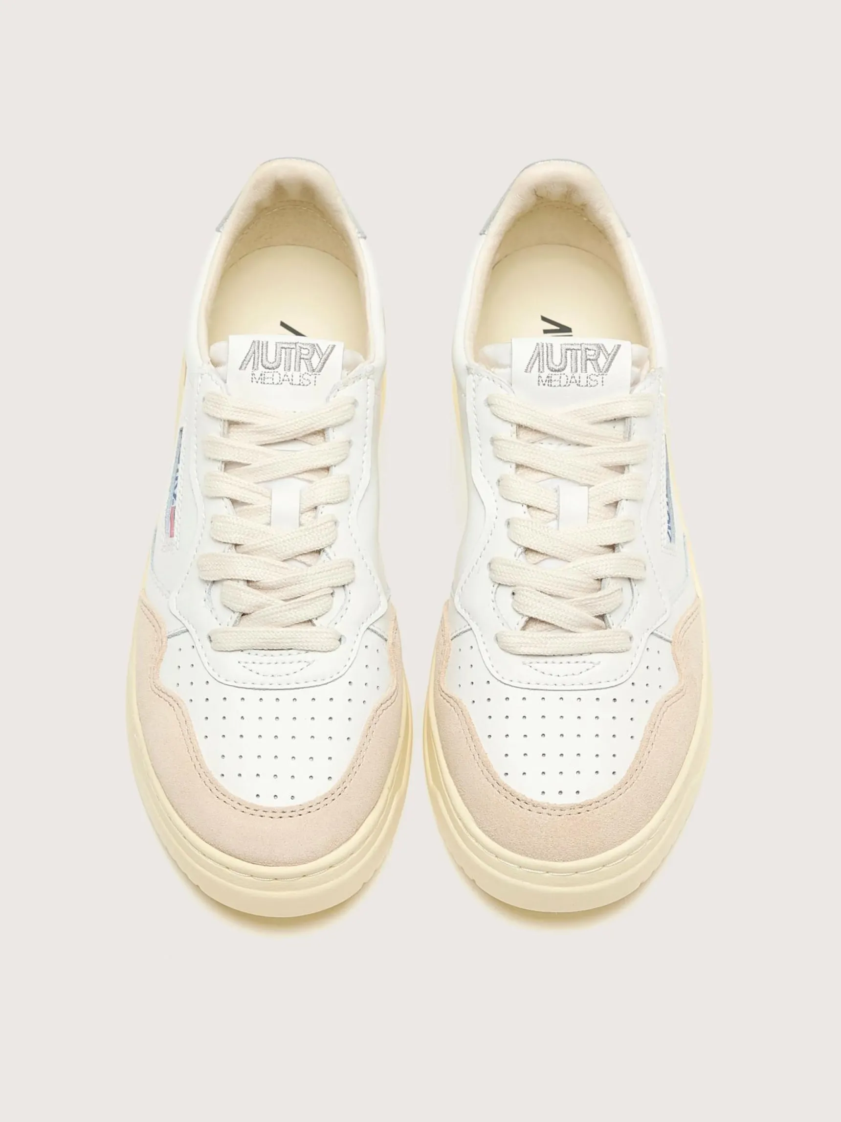 autry-medalist-low-voor-vrouwe-IMpjGIUu-3.webp Hot Autry Medalist Low Voor Vrouwen