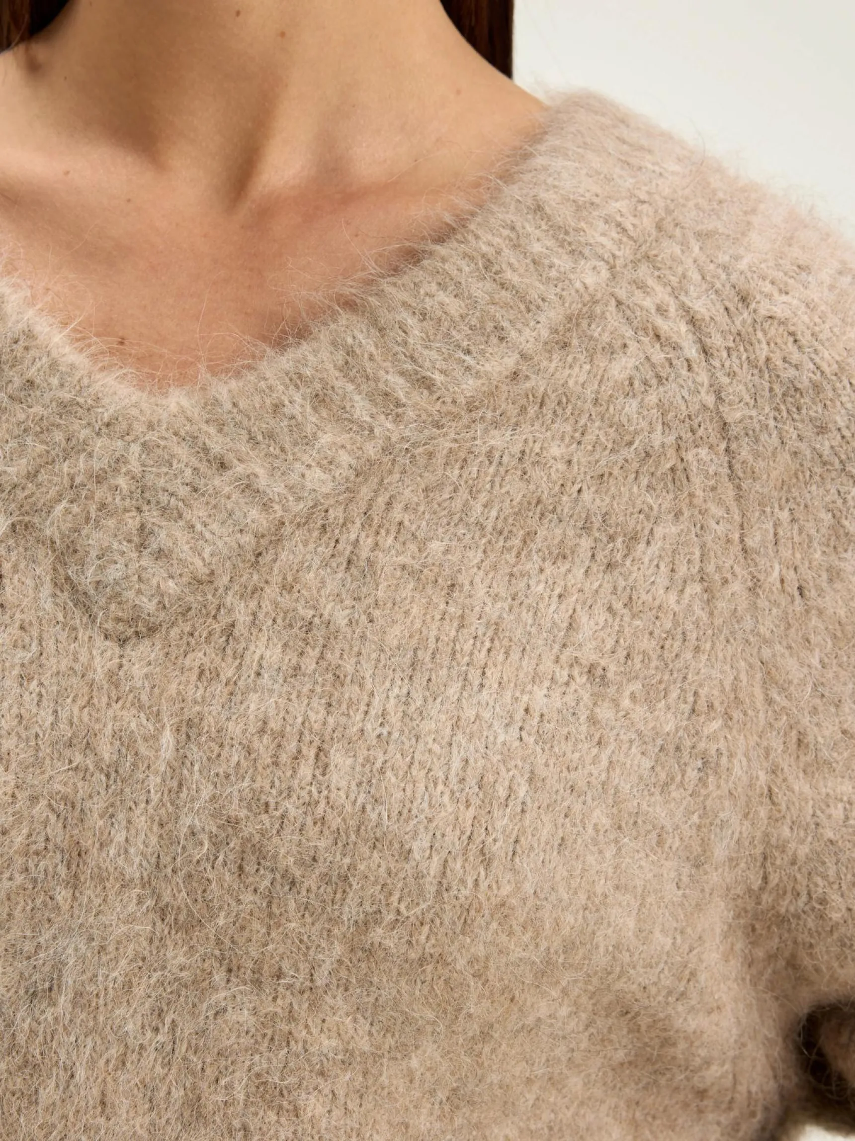 daruz-cropped-trui-ggrnVcWD-4.webp Fashion Bellerose Daruz Cropped Trui Beige Mélangé