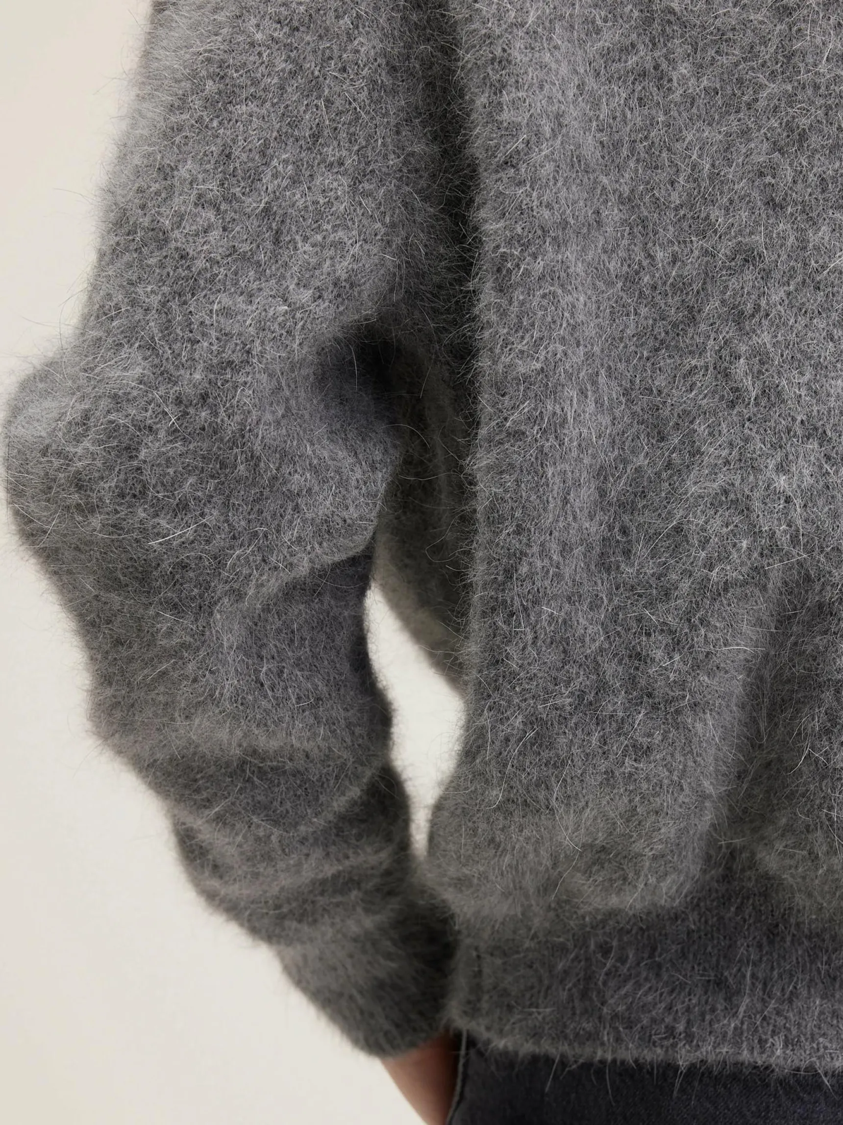 datus-angora-mix-trui-MiUKVXLo-5.webp Sale Bellerose Datus Angora-mix Trui Mid Grey