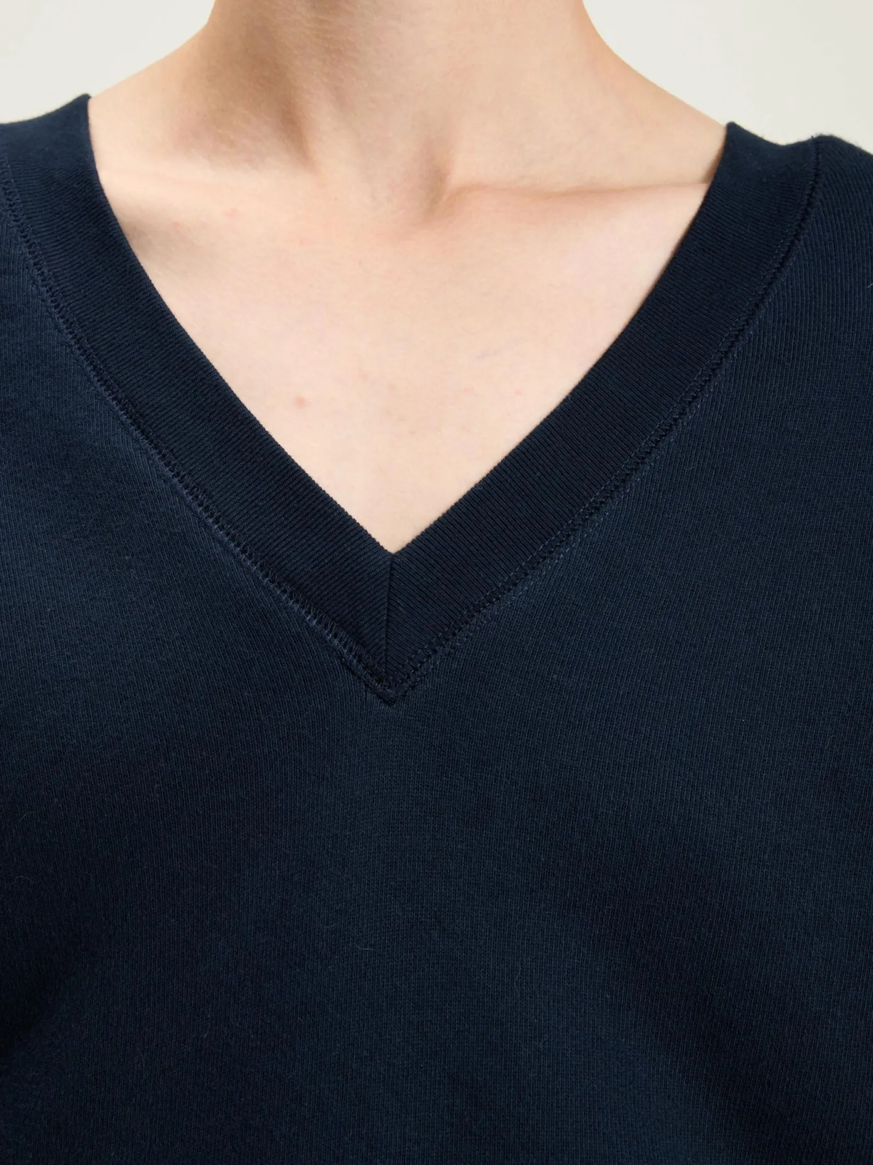 fellow-v-hals-sweatshirt-uSPQfutj-4.webp Fashion Bellerose Fellow V-hals Sweatshirt Navy