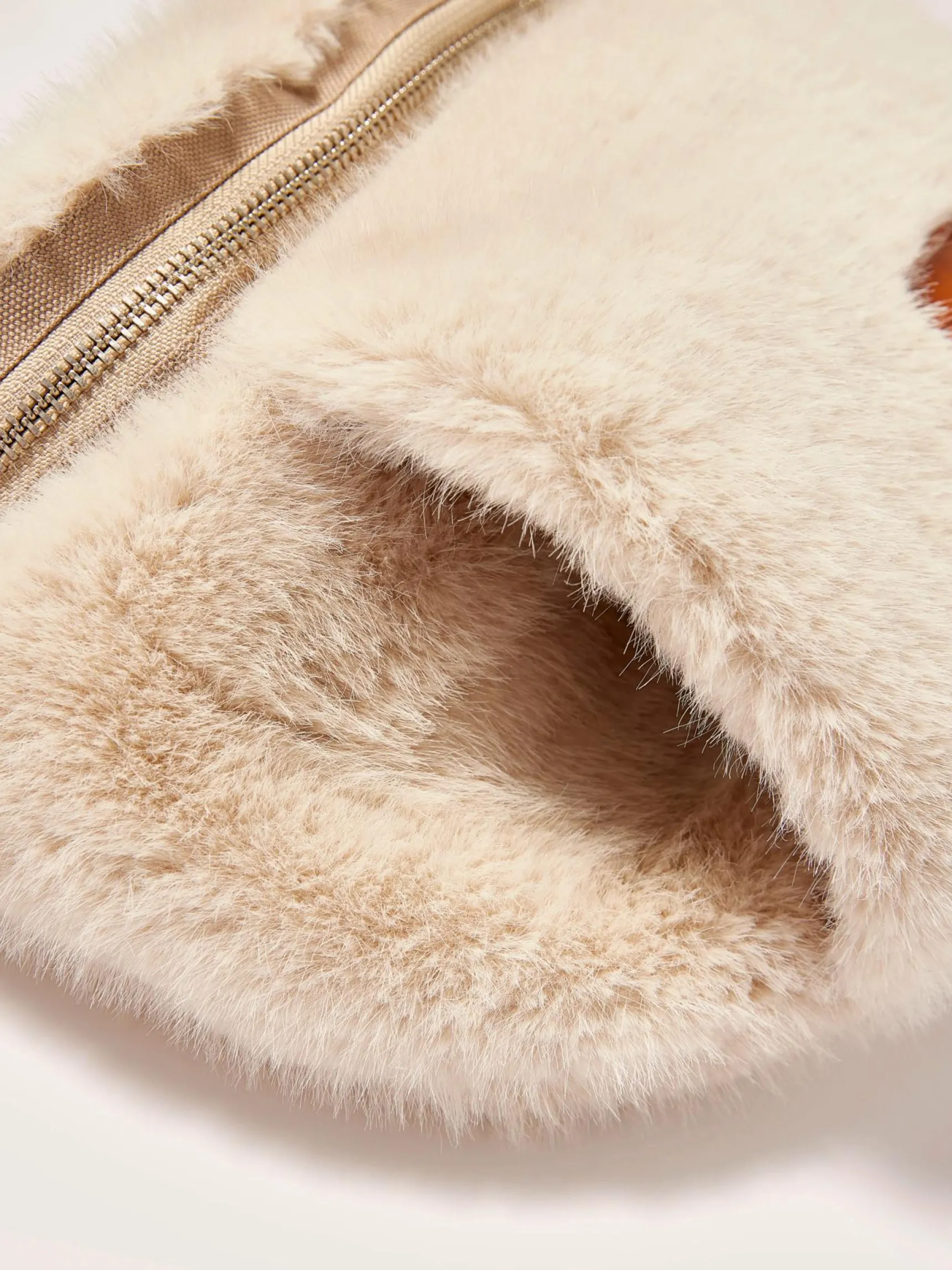 hoswel-moftas-WboXHSzm-5.webp New Bellerose Hoswel Moftas Cream