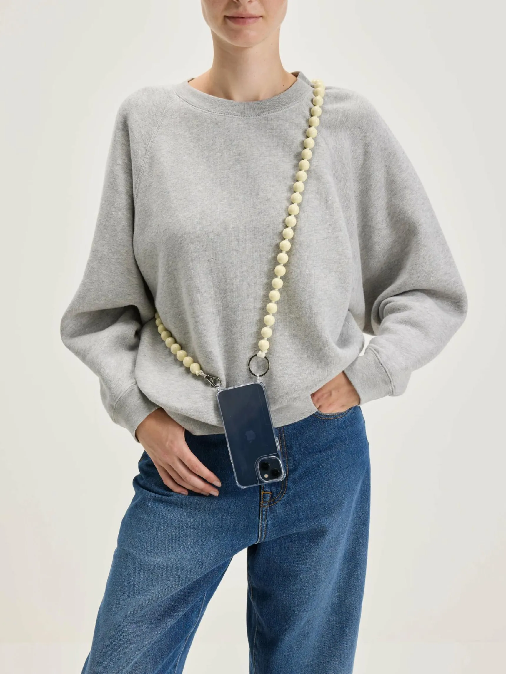 ina-seifart-grote-handykette-i-uzFbbpHt-2.webp Fashion Ina Seifart Grote Handykette IPhone 14 Ketting