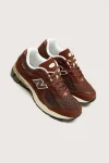 new-balance-2002r-voor-vrouwen-STtSxzQn-0.webp
