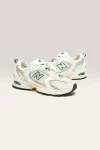 new-balance-530-voor-vrouwen-PxIfcheG-0.webp