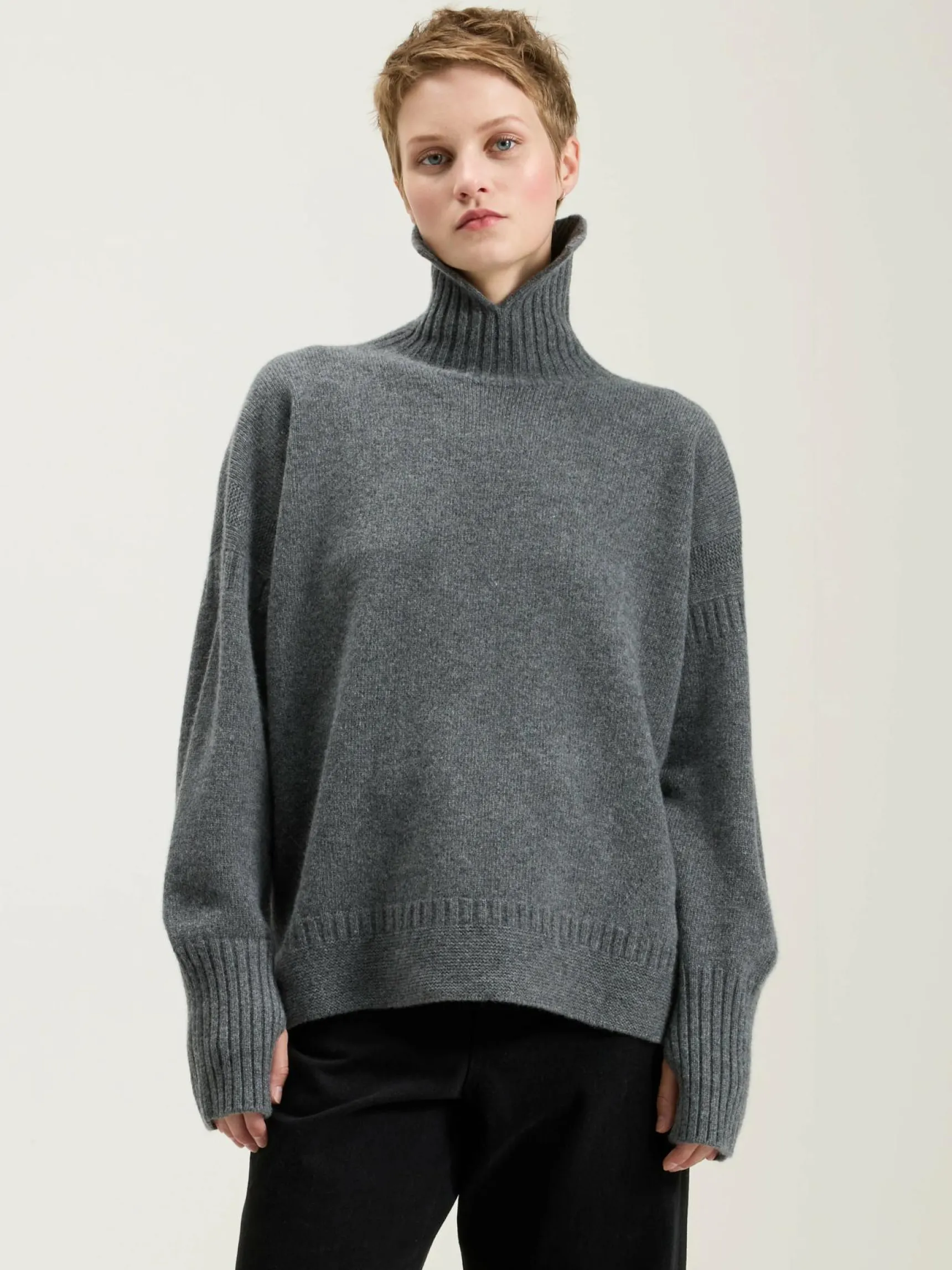 nicholson-nicholson-lulu-hig-hiCYvvSc-1.webp Fashion Nicholson & Nicholson Lulu High Neck Sweater