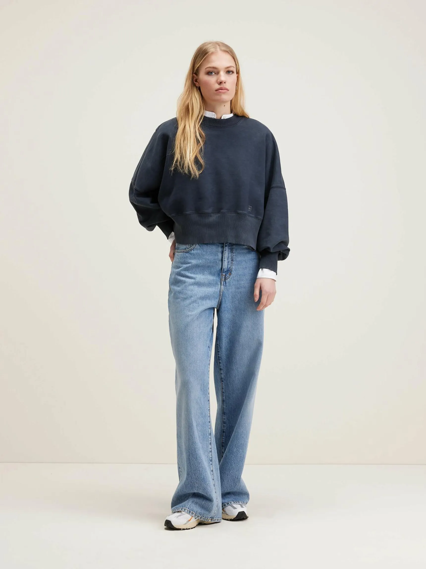 salva-cropped-sweatshirt-uemeUtSY-2.webp Best Bellerose Salva Cropped Sweatshirt Black Beauty