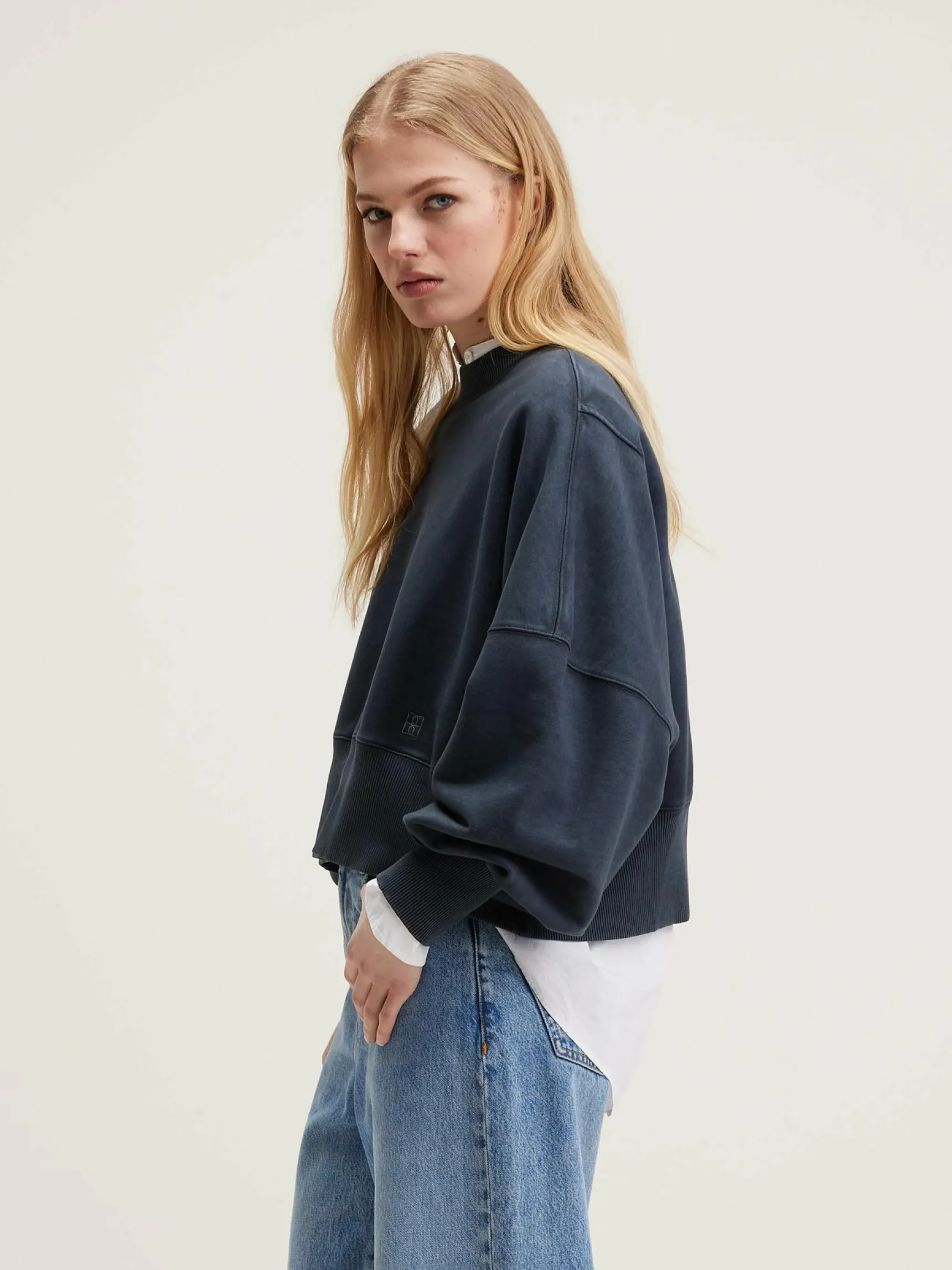 salva-cropped-sweatshirt-uemeUtSY-5.webp Best Bellerose Salva Cropped Sweatshirt Black Beauty