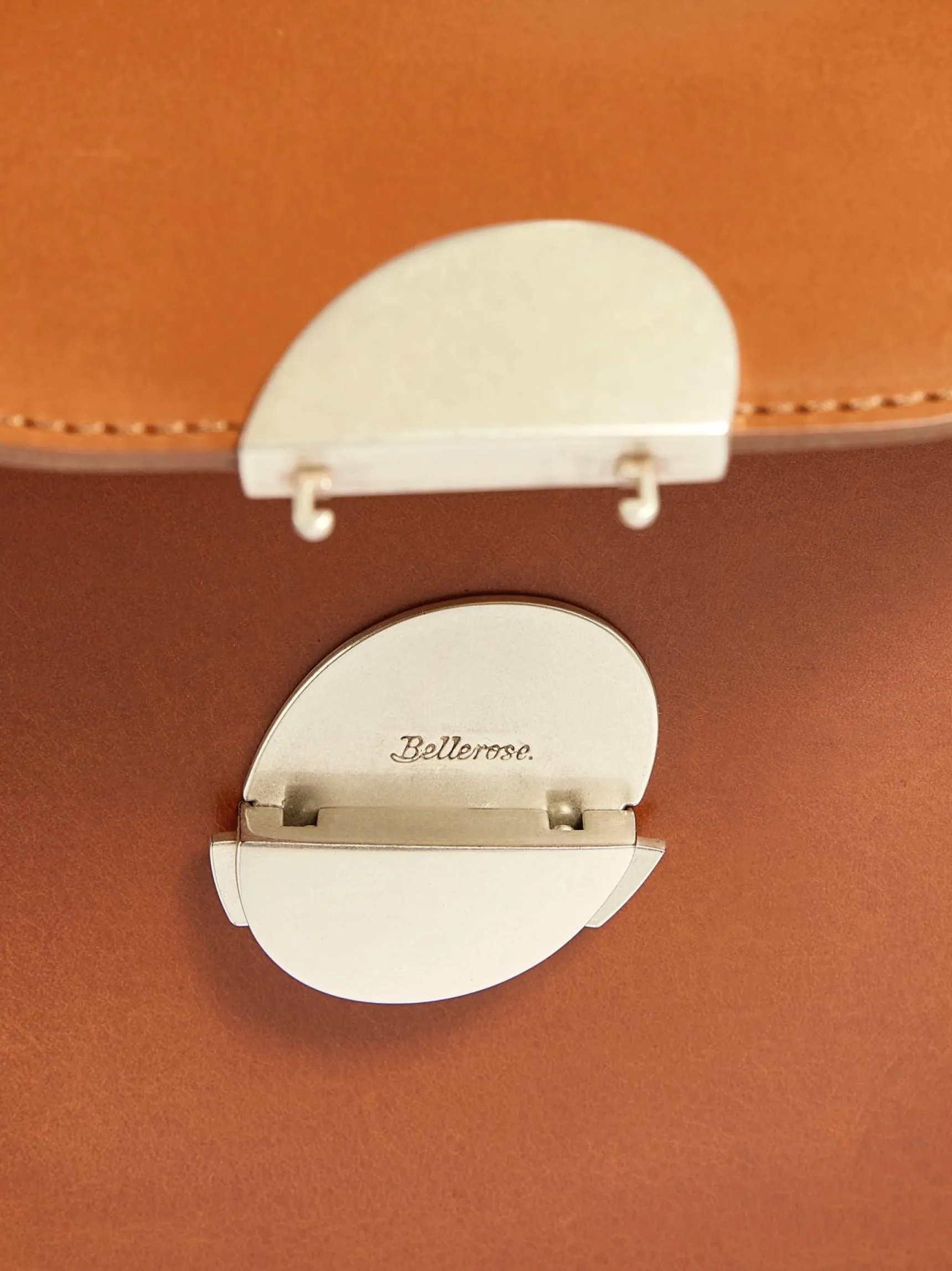 sico-schoudertas-szvsvbpl-7.webp Outlet Bellerose Sico Schoudertas Cognac