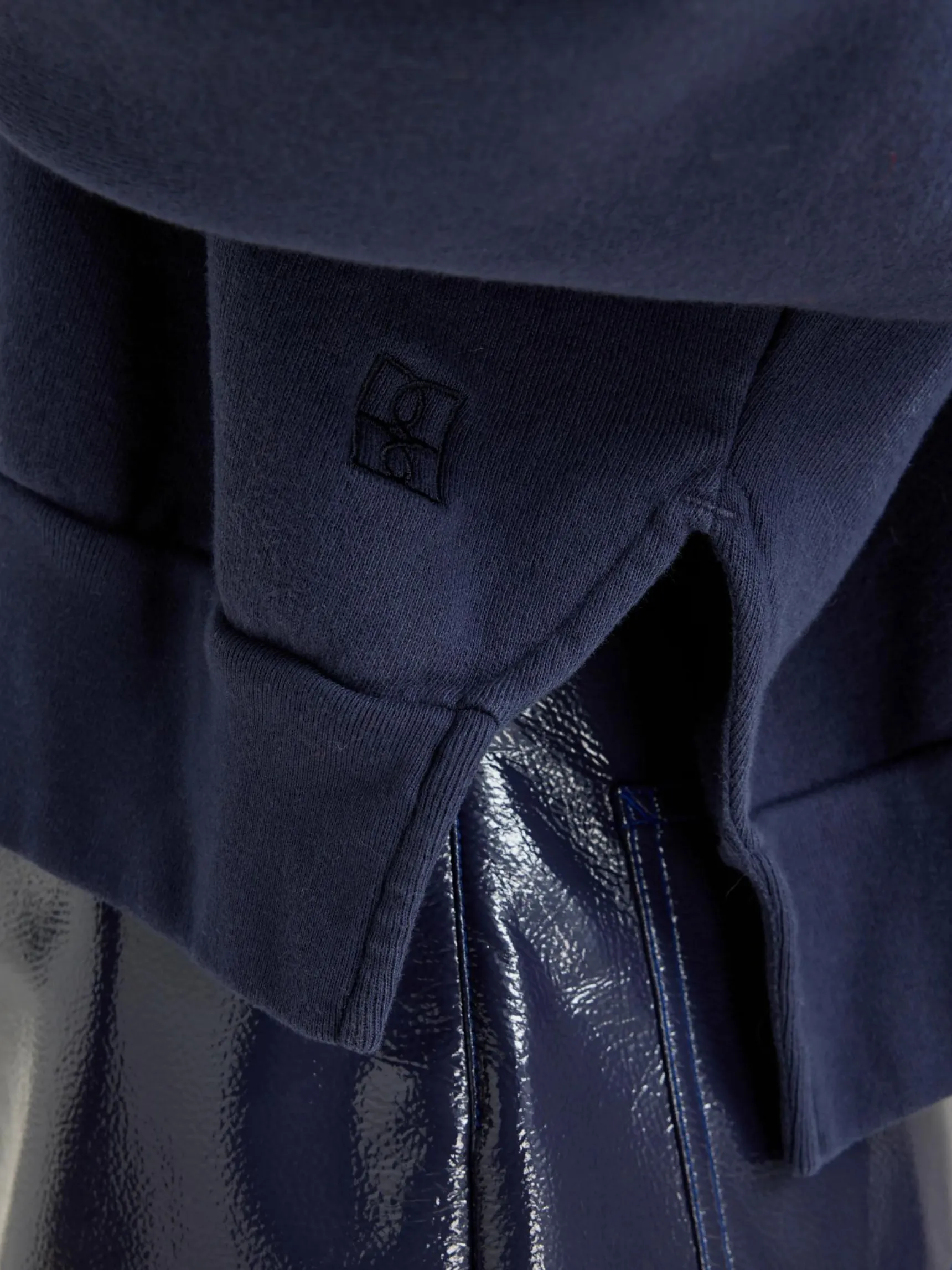 varola-v-hals-sweatshirt-hUdISBIb-5.webp Fashion Bellerose Varola V-hals Sweatshirt Naval