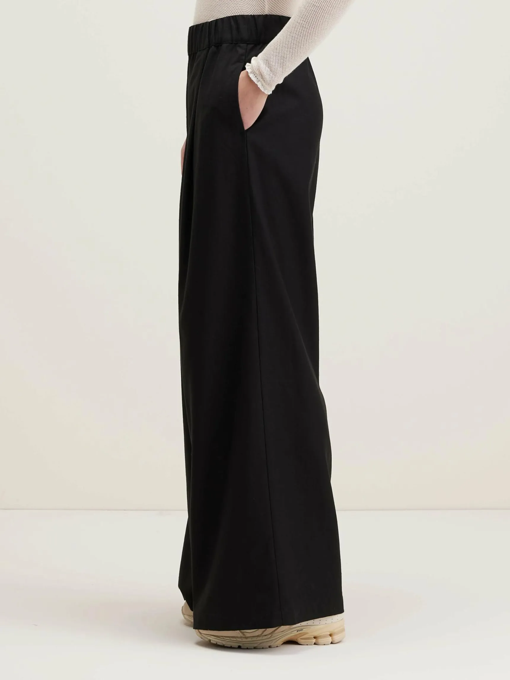 vezza-rechte-wijde-broek-hEndsZWY-4.webp Sale Bellerose Vezza Rechte Wijde Broek Black Beauty