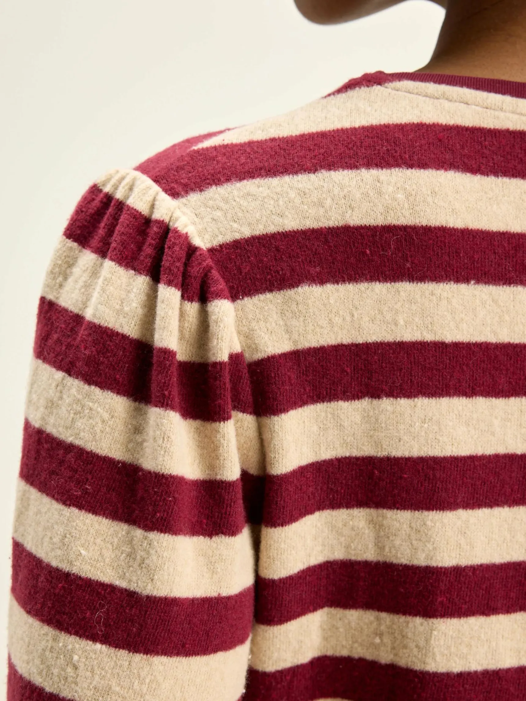 vidoum-pofmouwen-t-shirt-dQntGNUb-4.webp Outlet Bellerose Vidoum Pofmouwen T-shirt Antique White / Grenat