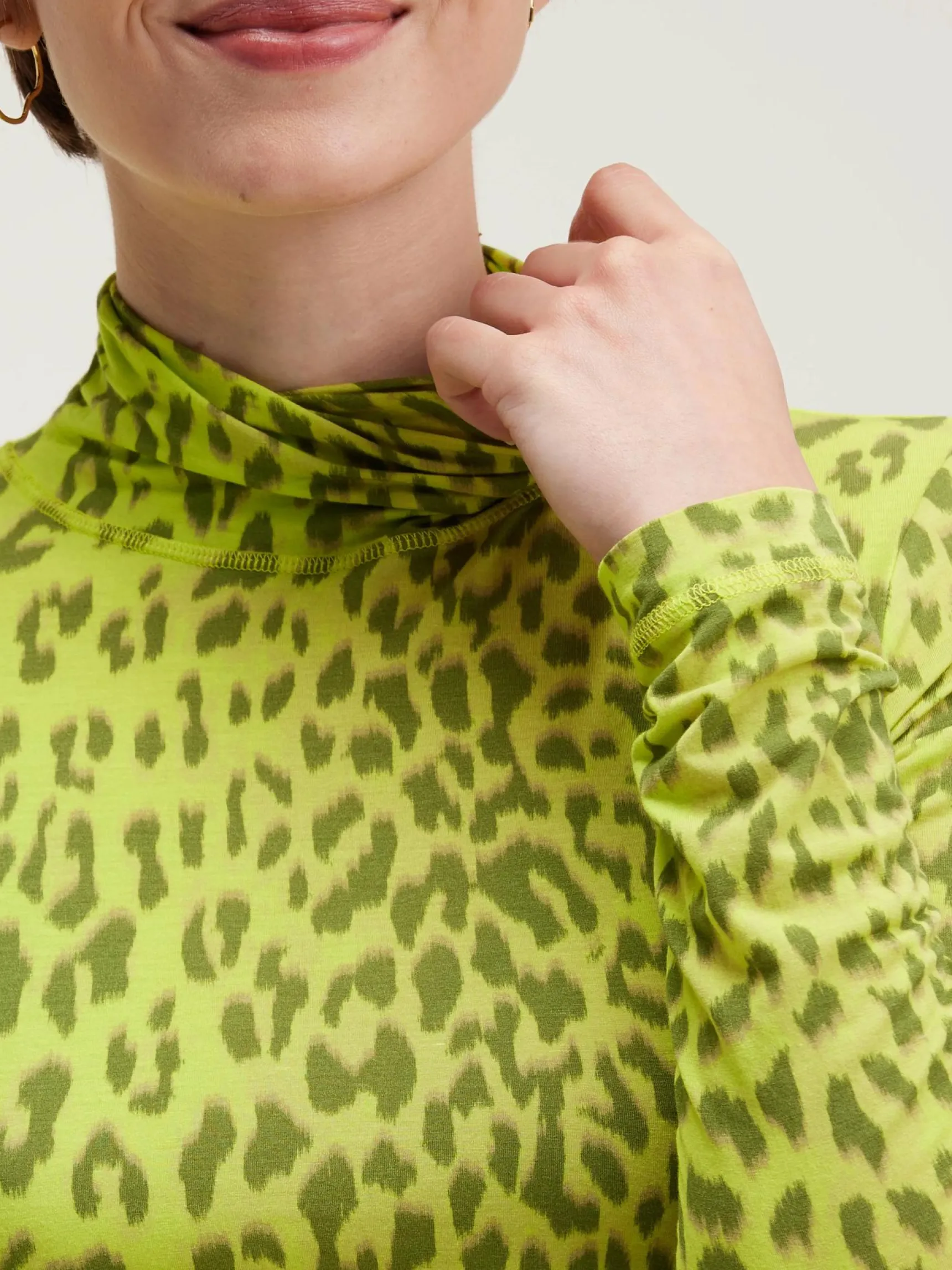 vinny-t-shirt-met-rolkraag-iGYXSDHa-4.webp Online Bellerose Vinny T-shirt Met Rolkraag Fluo